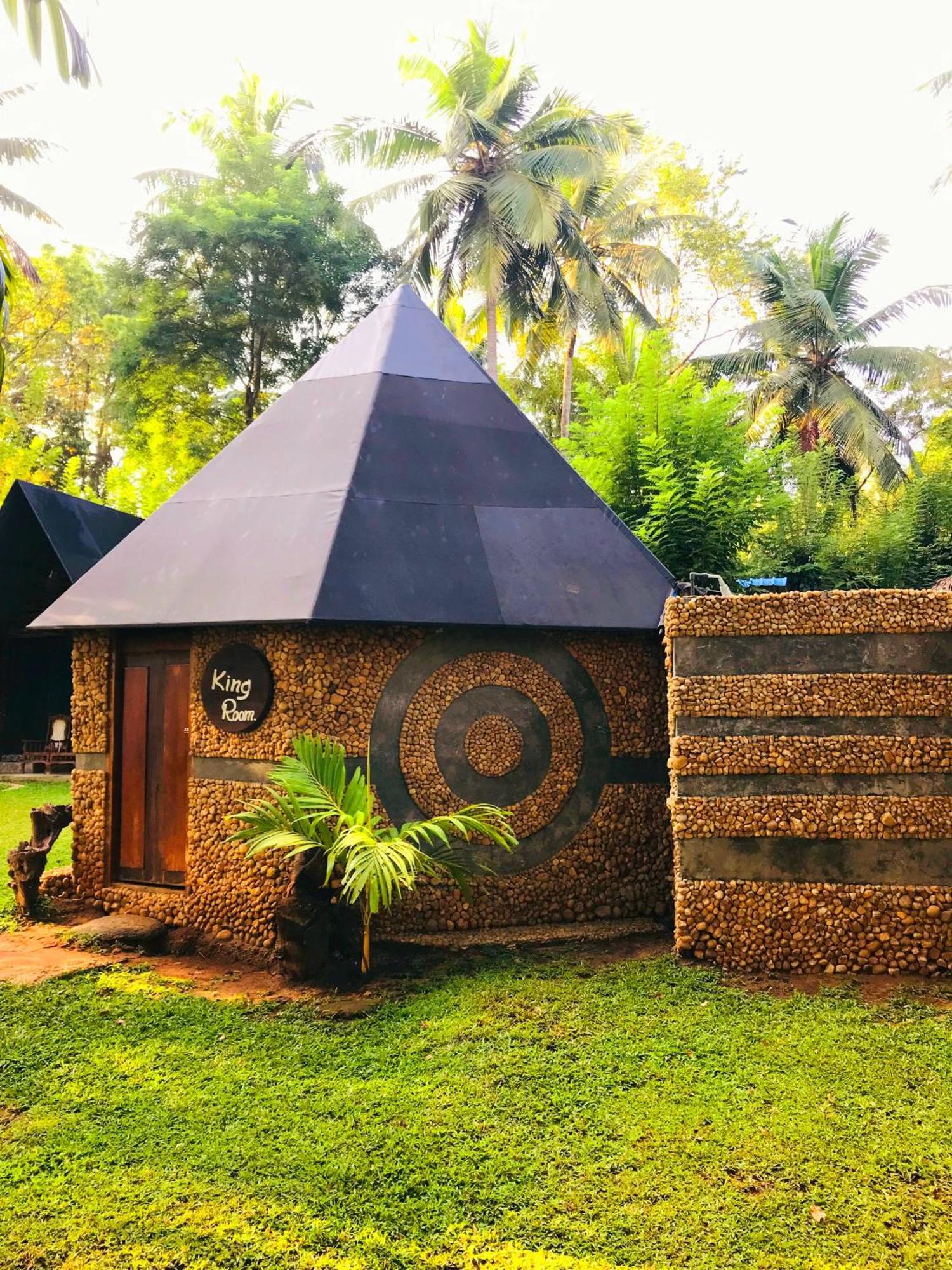 Atha Safari & Riverside *